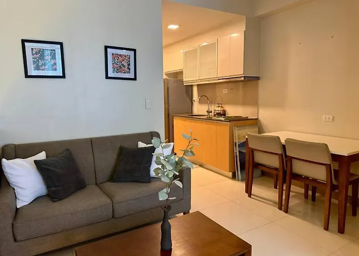 Comfy 1br At Uptown Bgc Apartment Manila