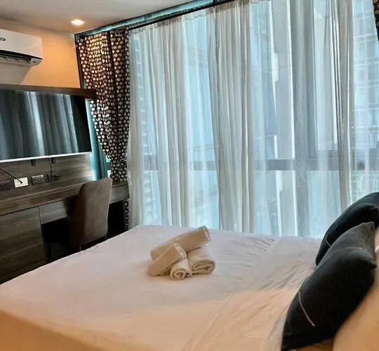 Comfy 1br At Uptown Bgc Apartment