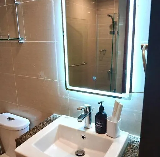 Comfy 1br At Uptown Bgc Apartment Manila
