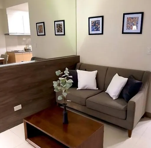 Comfy 1br At Uptown Bgc Manila