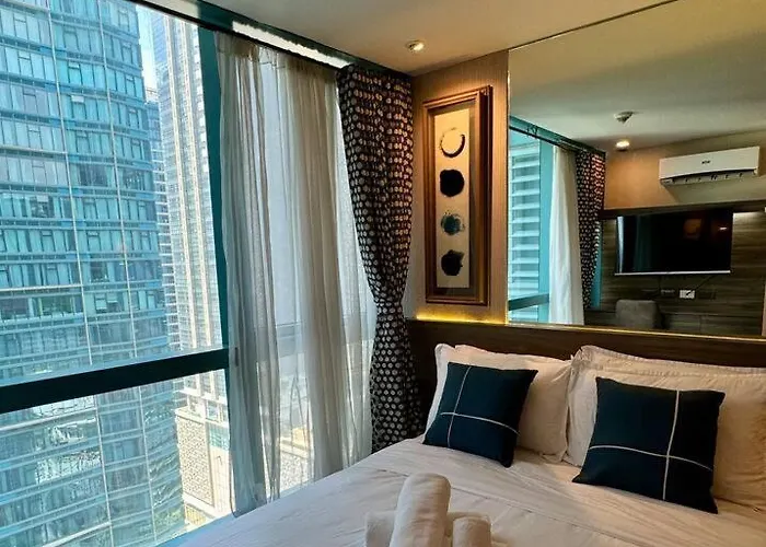 Comfy 1br At Uptown Bgc Manila