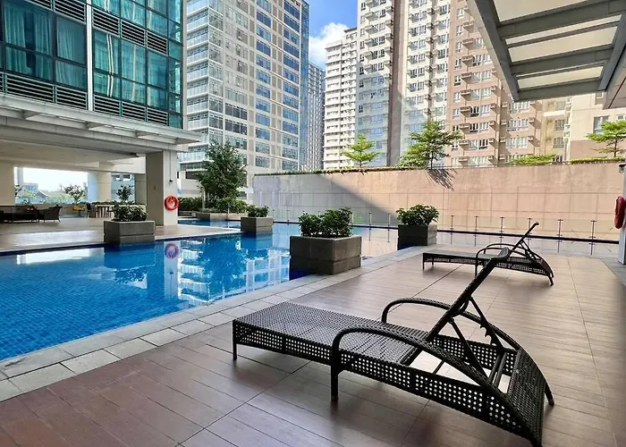 Comfy 1br At Uptown Bgc Apartment *